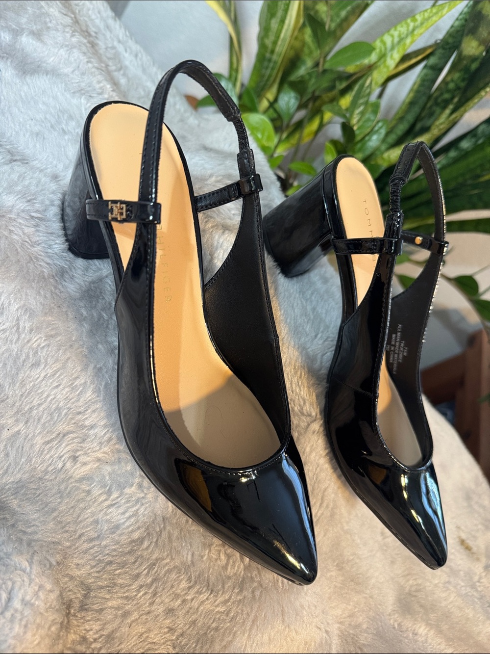 Tommy Hilfiger Black Faux Patent Pointed Toe Slingback Heels Women's Size 7.5